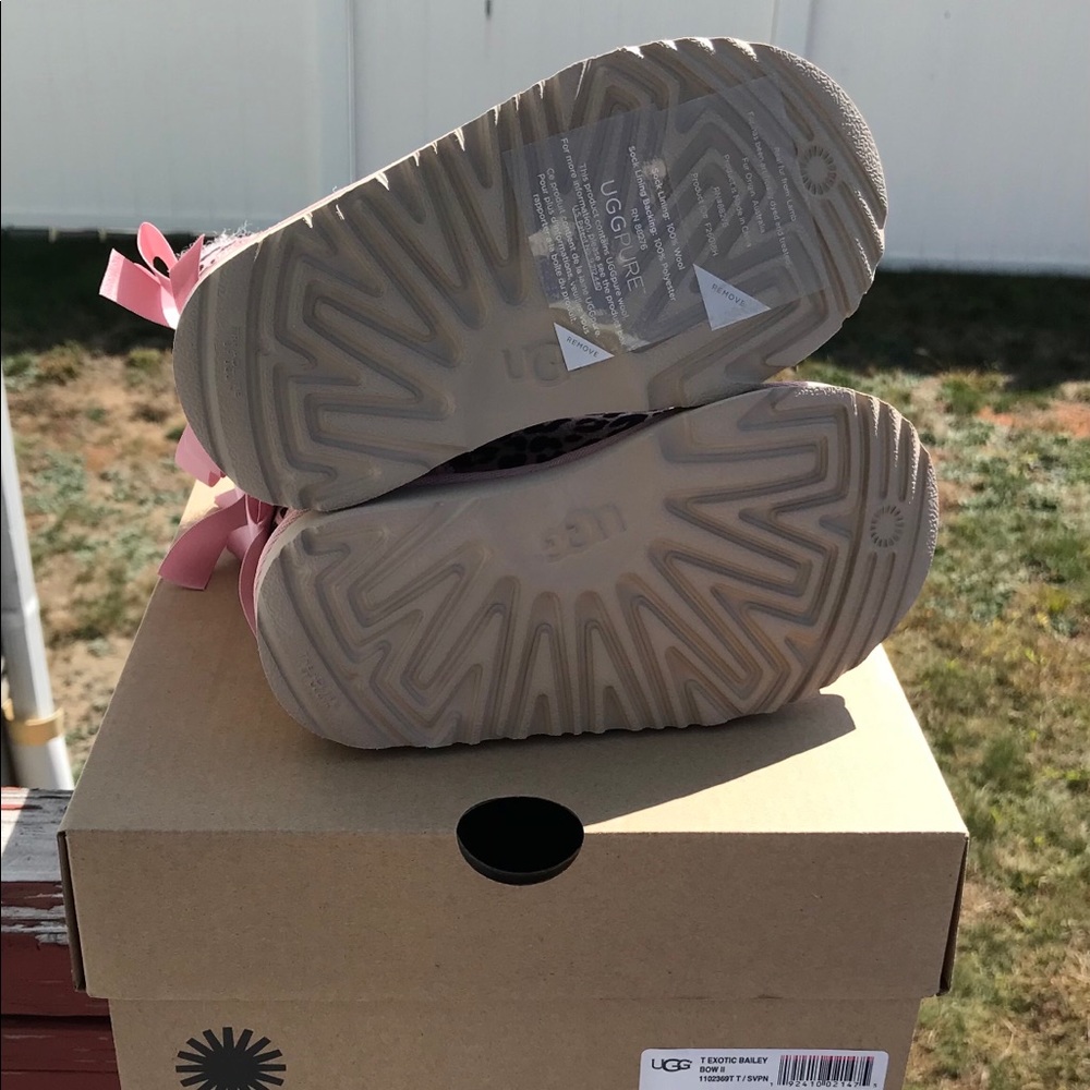 UGG T EXOTIC BAILEY BOW II - Picture 3 of 7